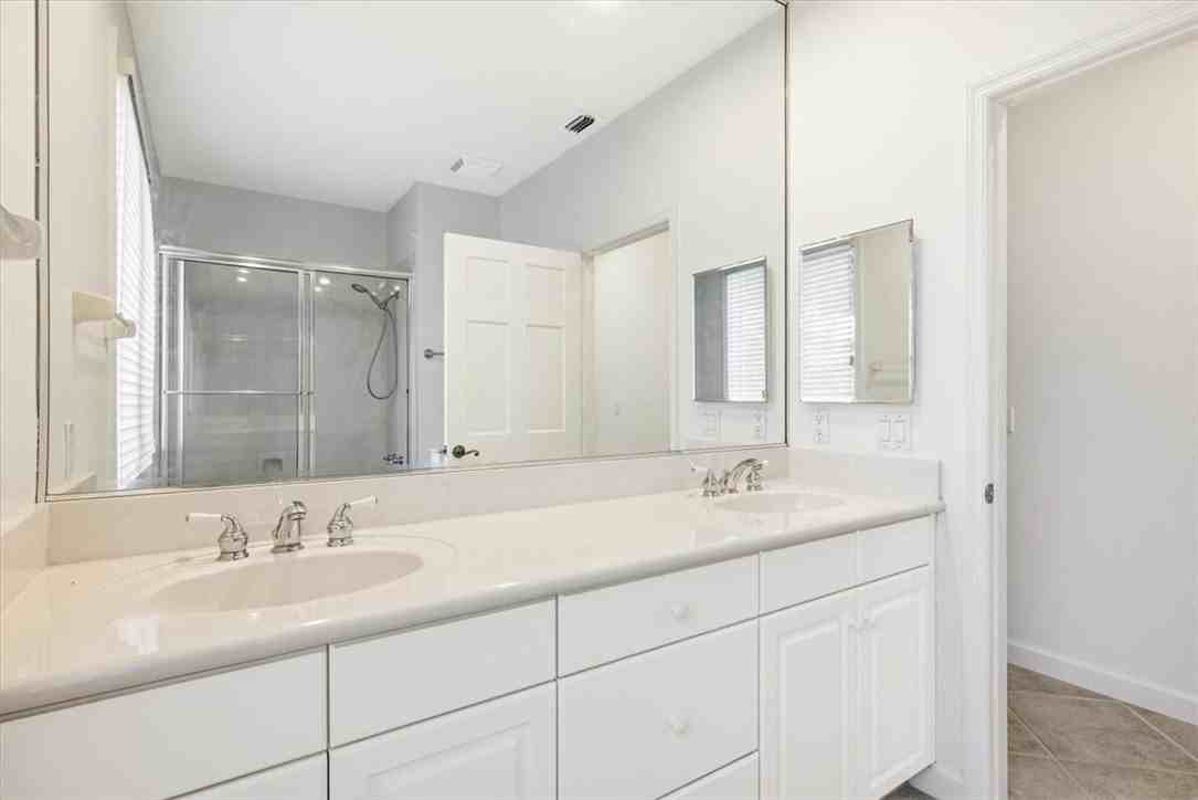 120 N White Jewel Ct - Photo 5 of 30