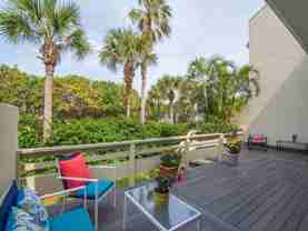 560 N Monterey Dr - Photo 1 of 1