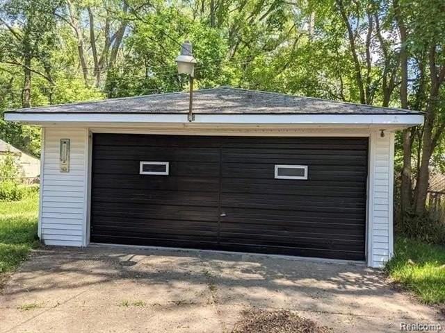 7275 Cherokee St - Photo 2 of 18