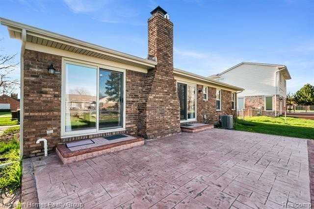 38966 Mount Kisco Dr - Photo 6 of 50