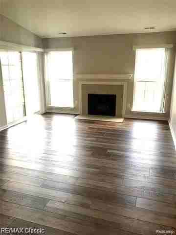 28247 Oakmonte Cir E - Photo 4 of 27