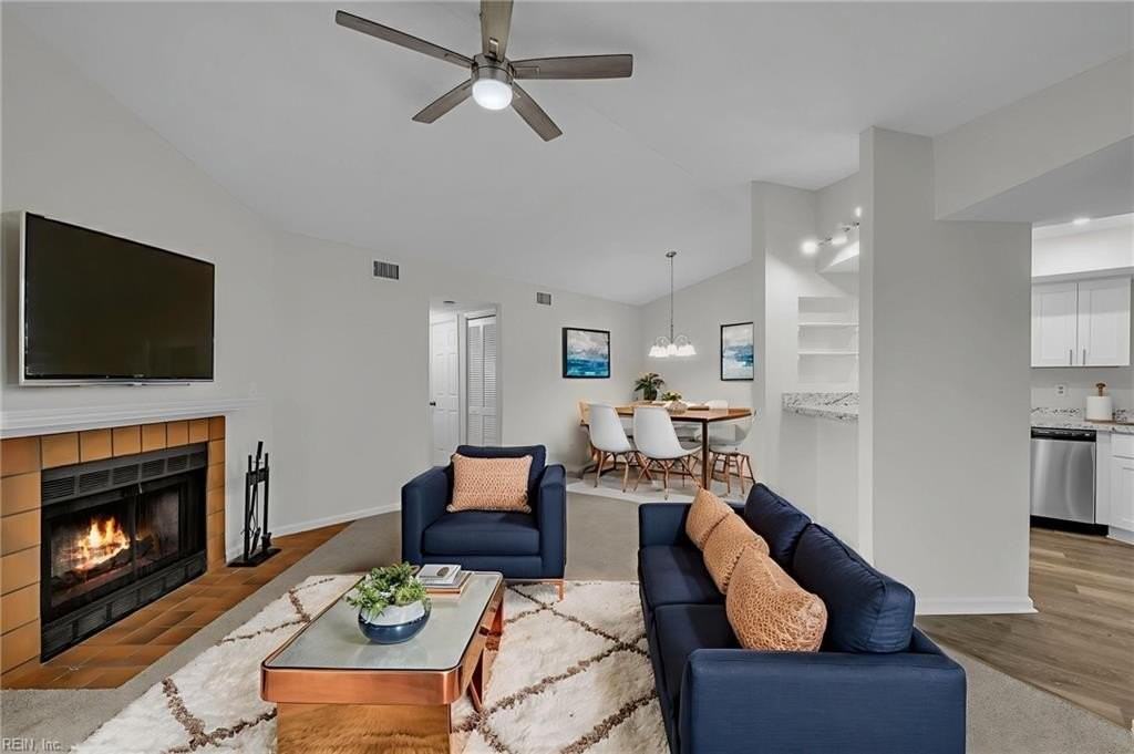 1601 Stone Moss Reach #C - Photo 4 of 27