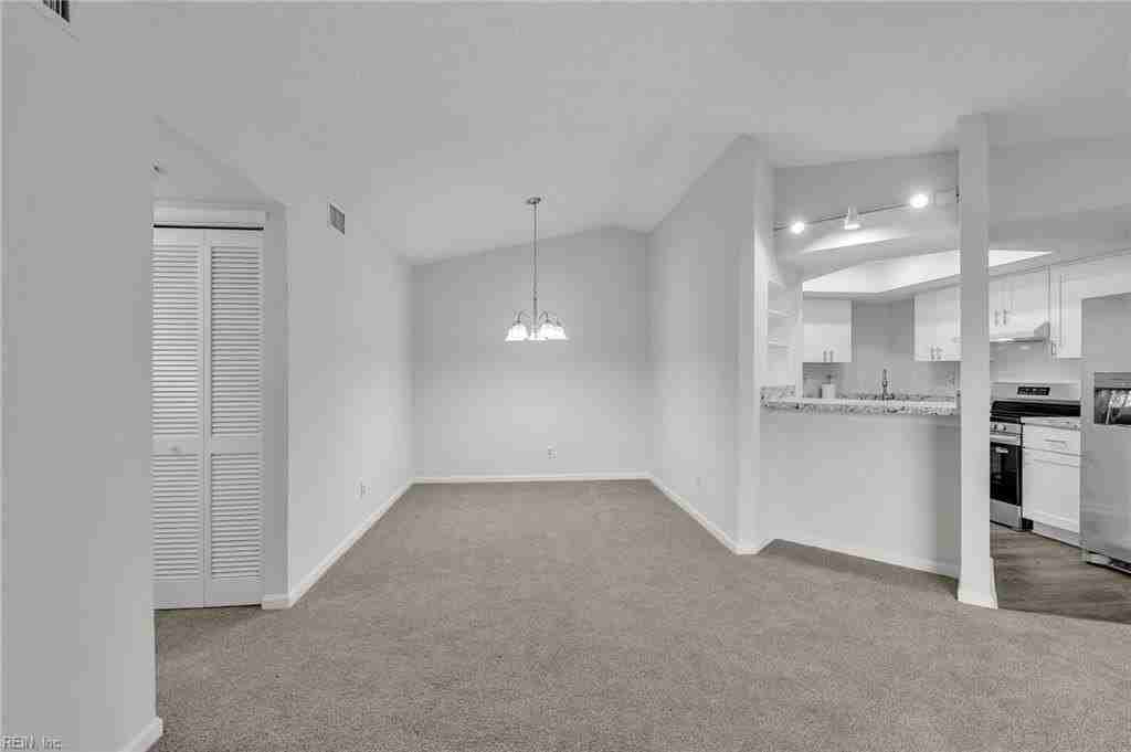 1601 Stone Moss Reach #C - Photo 7 of 27