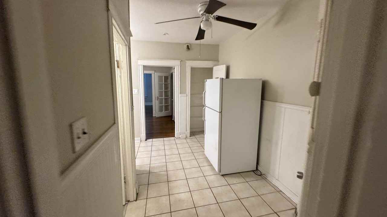 2114 Portis AveApt A #2F - Photo 5 of 9