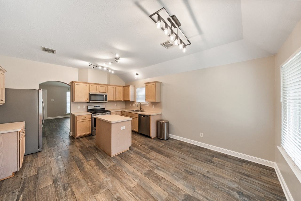 3427 W Rainmill Dr #1 - Photo 7 of 10