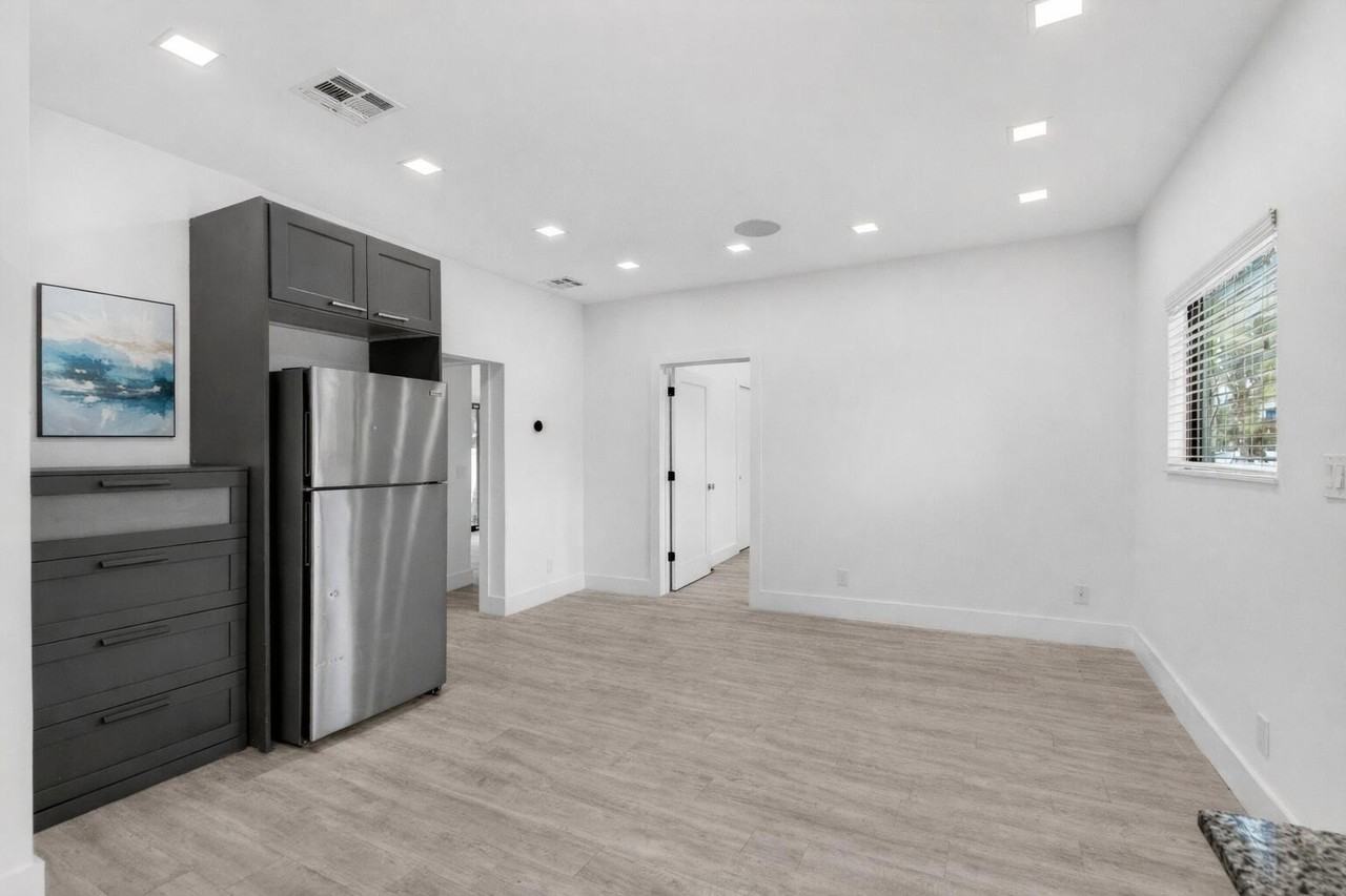 517 Nw 1st St - Photo 6 of 33