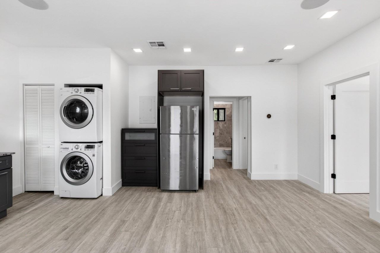 517 Nw 1st St - Photo 7 of 33