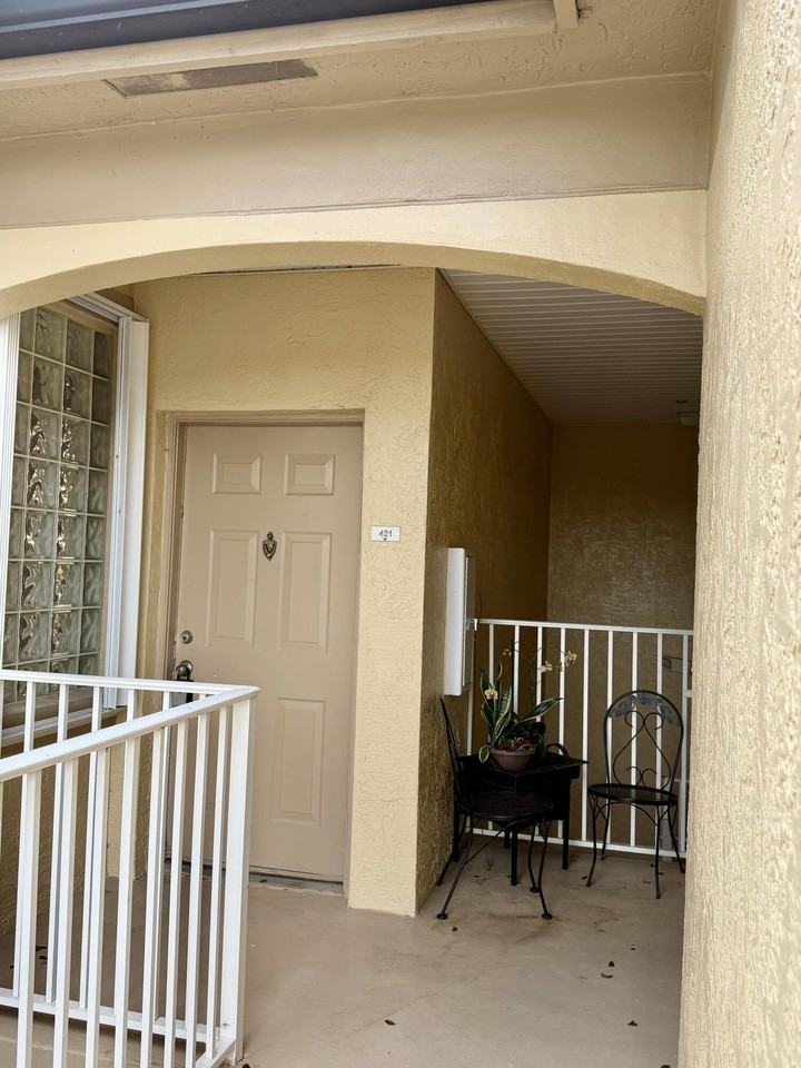 2080 Greenview Shores Blvd #421 - Photo 2 of 13