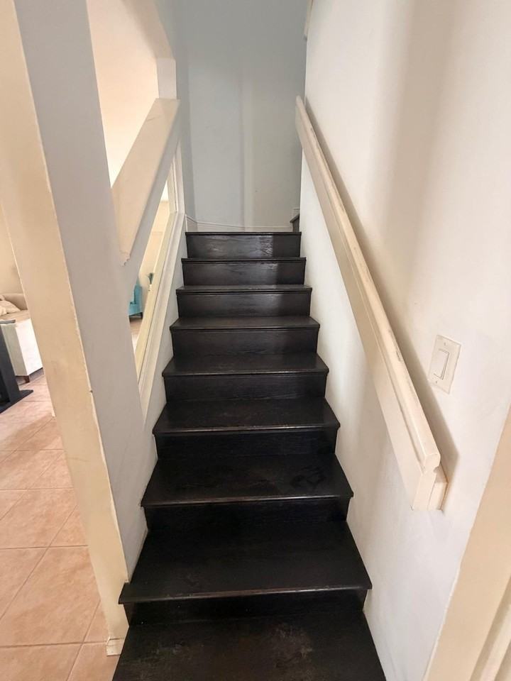 1226 Avondale Ln - Photo 4 of 11