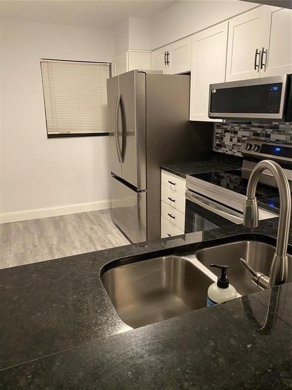 3350 Jaywood Ter #J122 - Photo 2 of 10