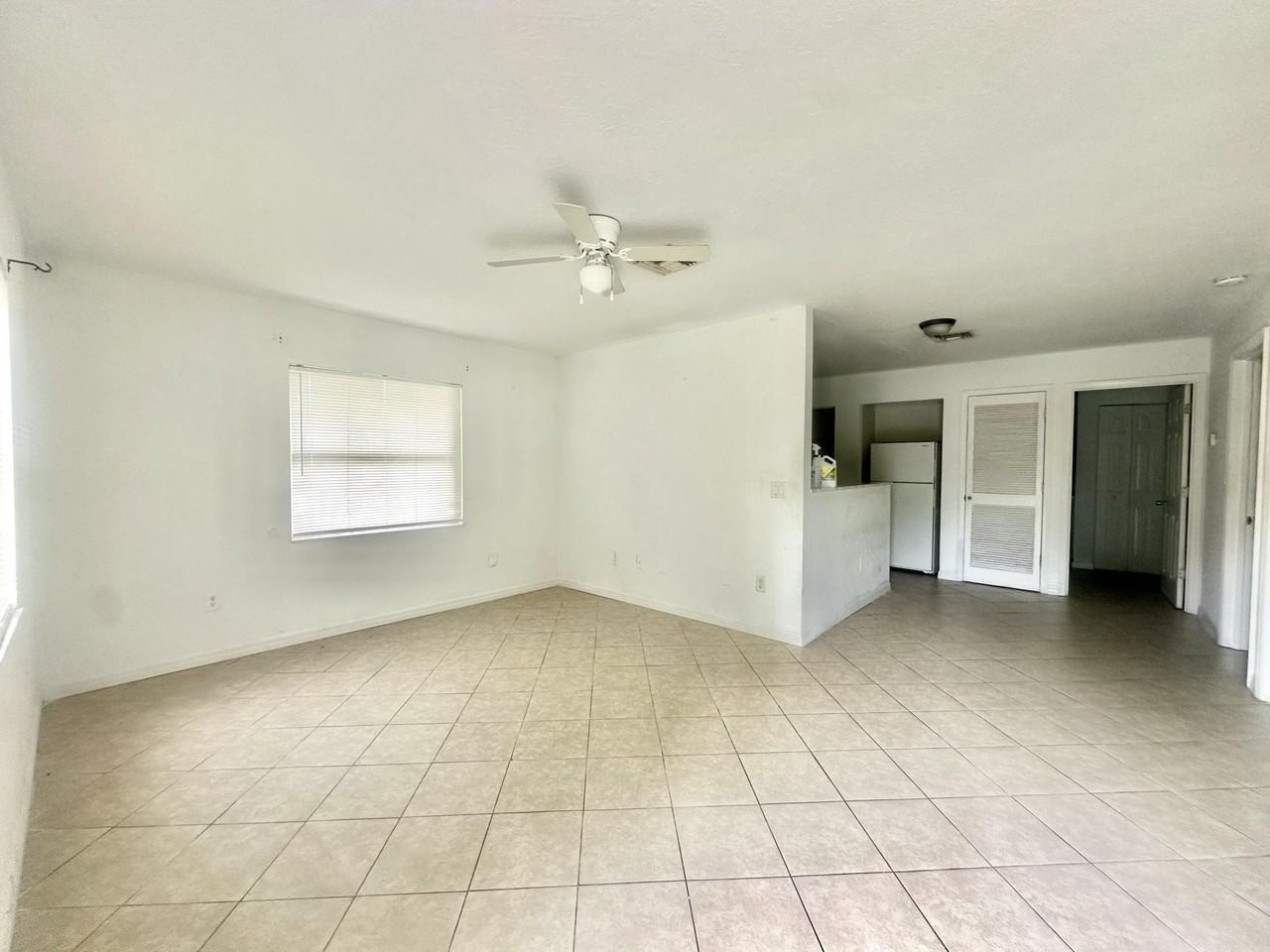 5106 Sanibel Ave - Photo 7 of 21