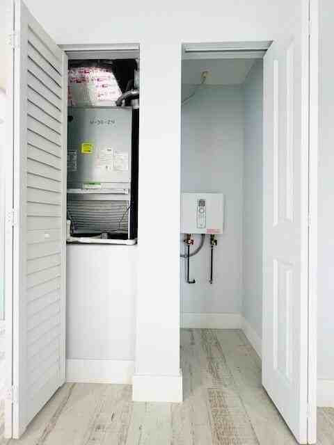 206 Se 1st Ave #8 - Photo 6 of 11
