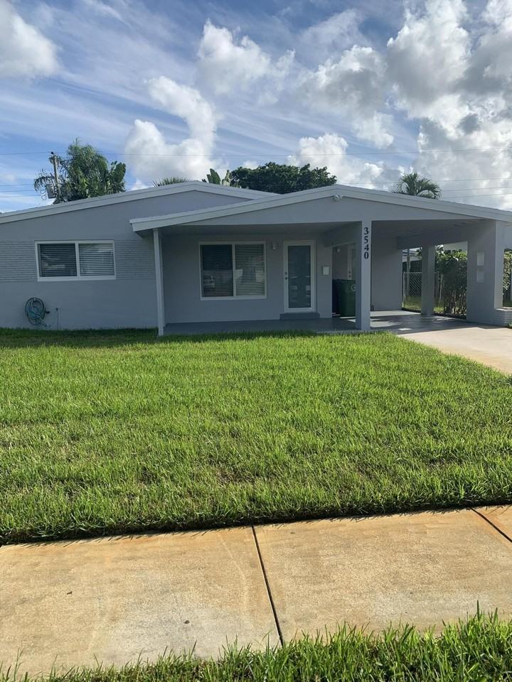 3540 Sw 14th St - Photo 2 of 12