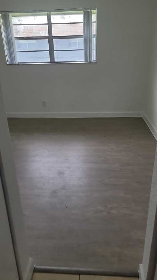 4839 Nw 9th Dr #4839 - Photo 2 of 5