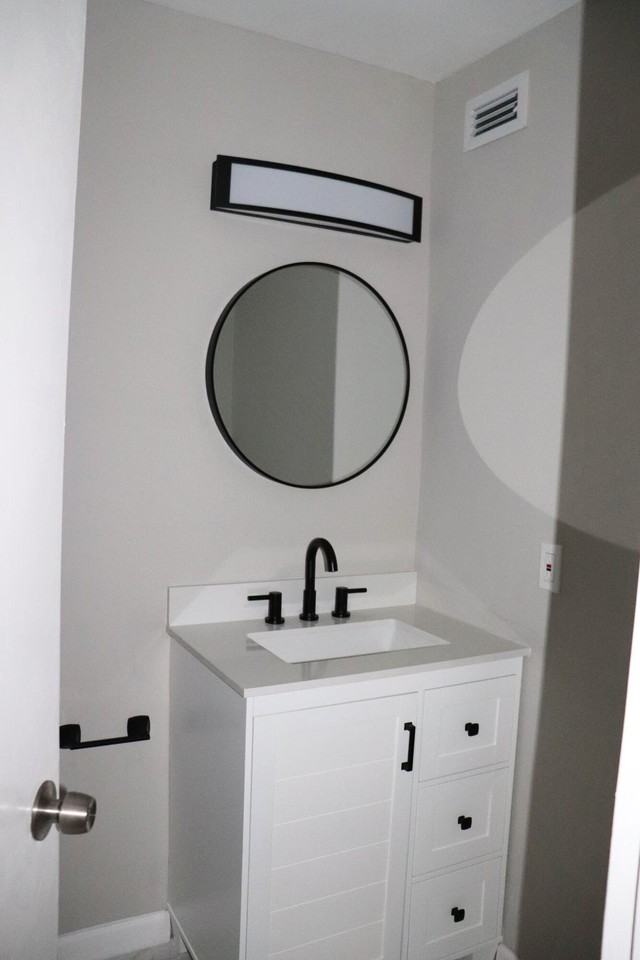 801 Flanders Q - Photo 7 of 11