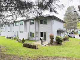 featured image of 7261 140 St #1