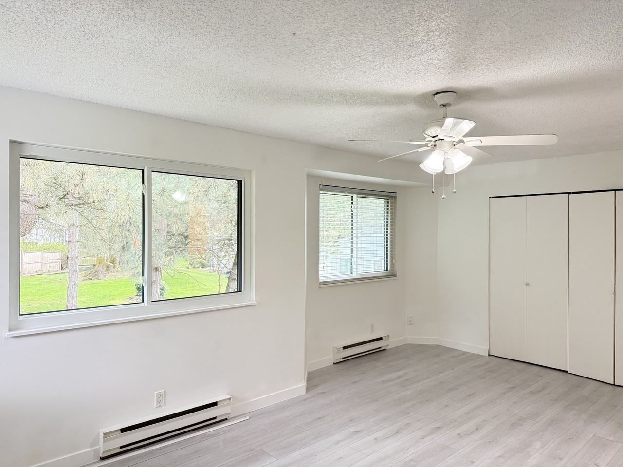 7261 140 St #1 - Photo 2 of 8