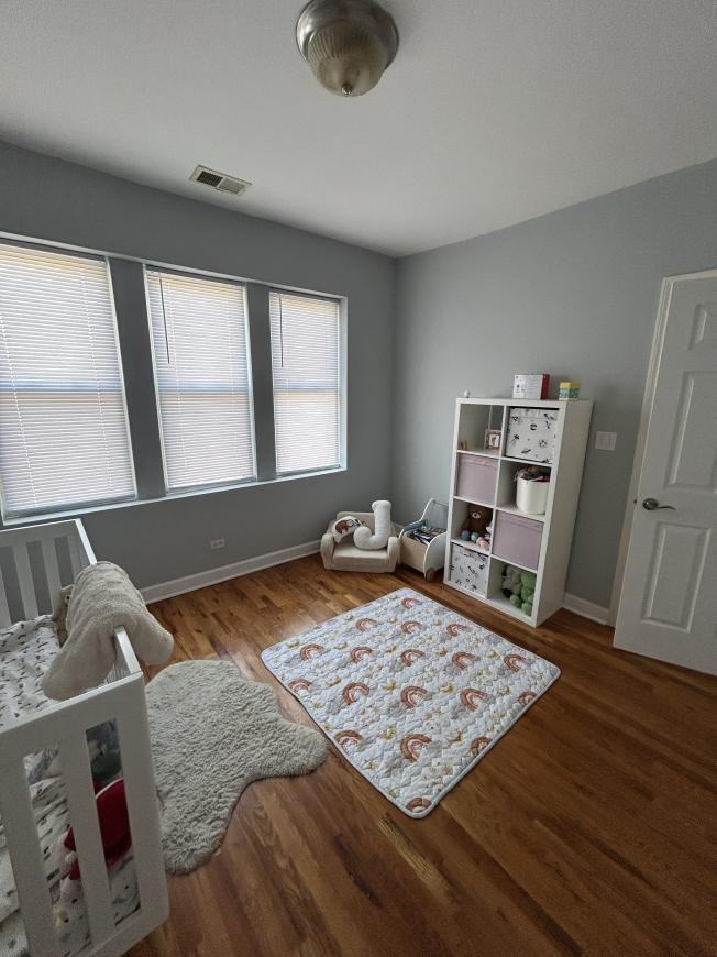 2253 W Rosemont Ave - Photo 7 of 10