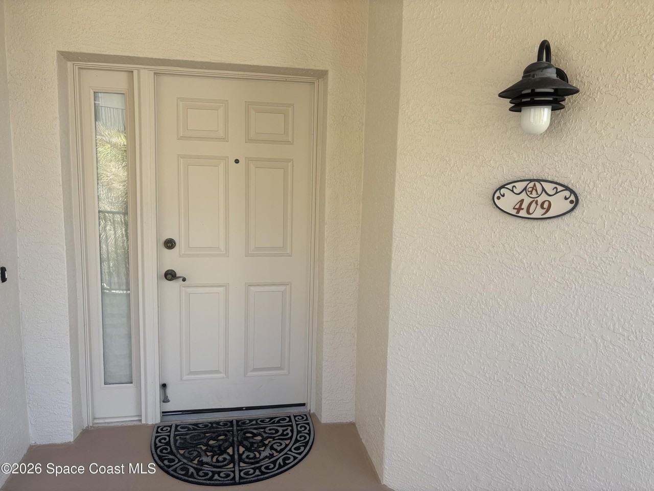 425 Pierce Ave #409 - Photo 2 of 42