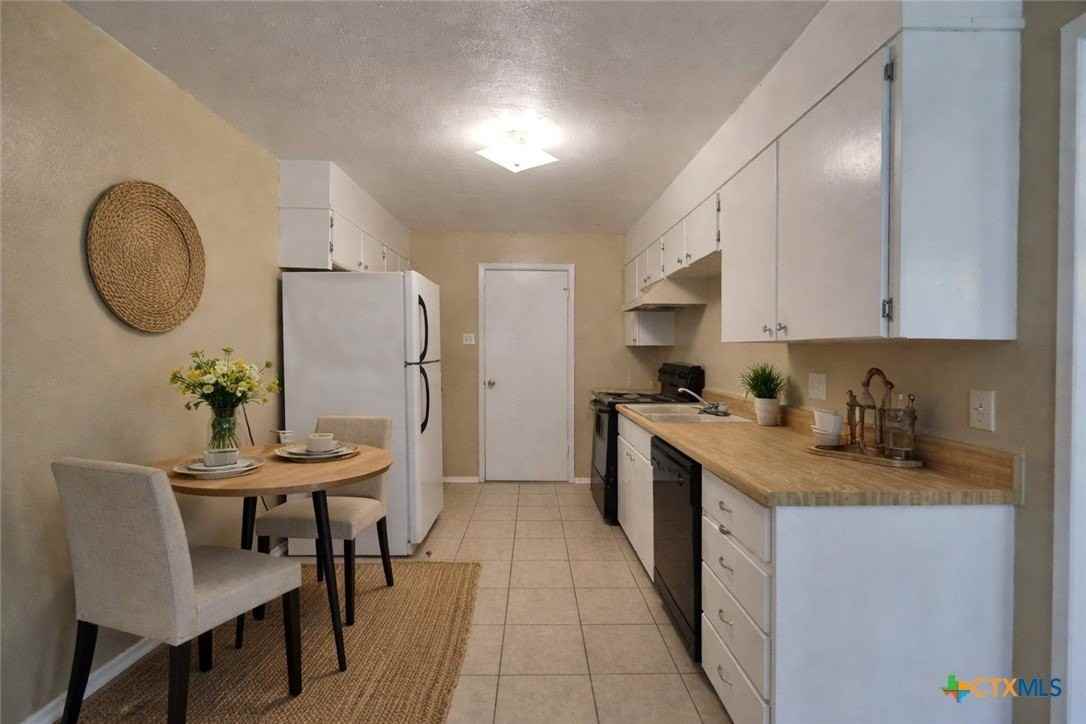 606 Westview Cir #B - Photo 5 of 15
