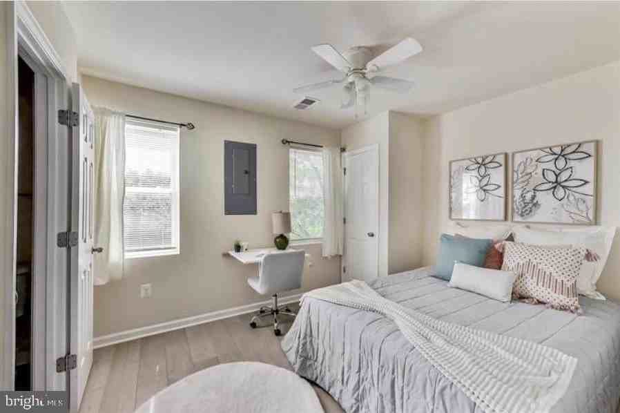 1720 H St Ne #B - Photo 7 of 29