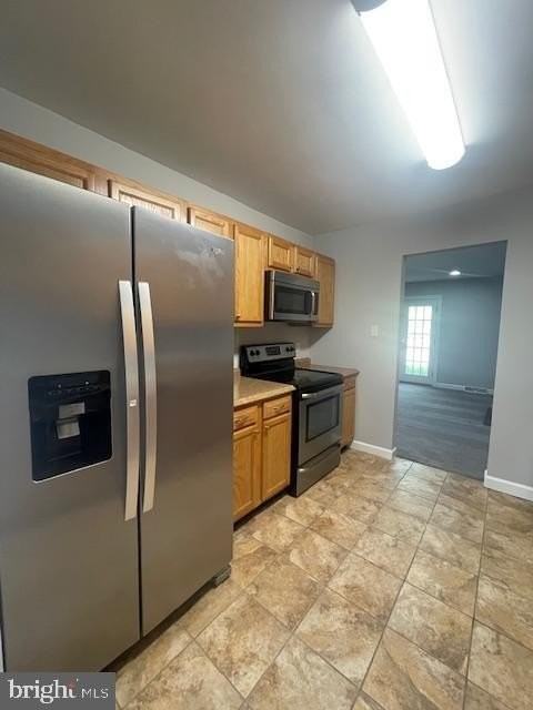 1704 Barnaby St - Photo 6 of 25