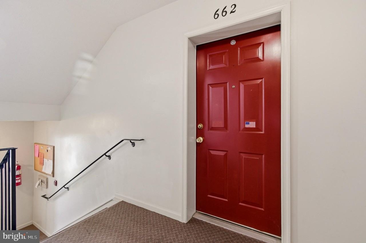 662 Jupiter Hills Ct #4-4H - Photo 4 of 33