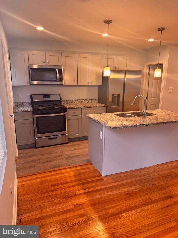 5200 Ready Ave - Photo 2 of 16