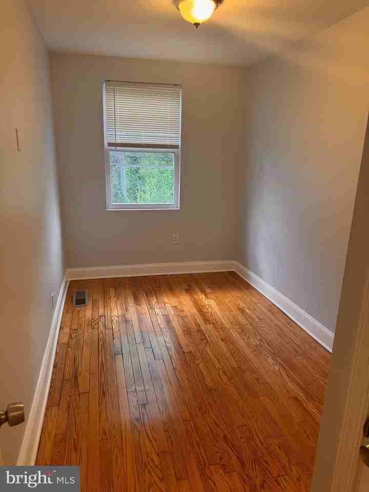 5200 Ready Ave - Photo 7 of 16