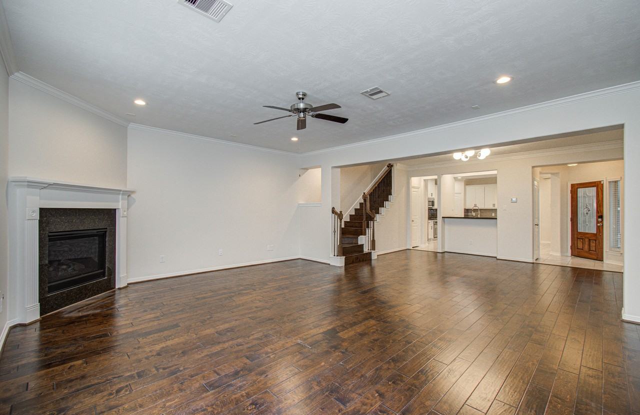 4908 Crawford St #1 - Photo 3 of 50