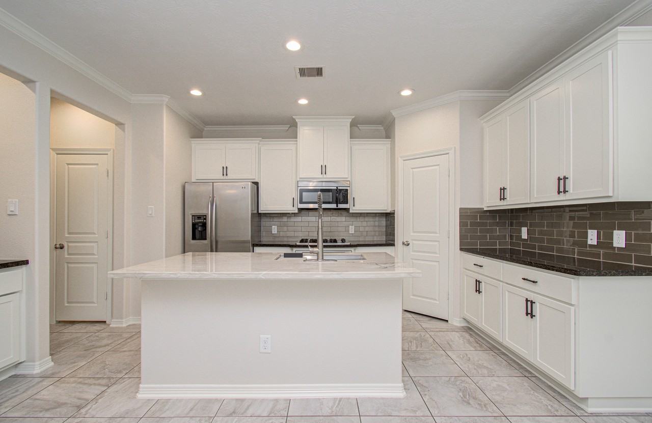 4908 Crawford St #1 - Photo 5 of 50