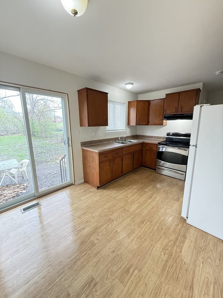 176 N Christine Cir #1 - Photo 5 of 17