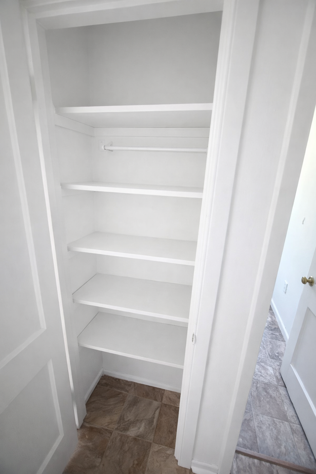 4028 Saint Charles Pl #1 - Photo 7 of 8