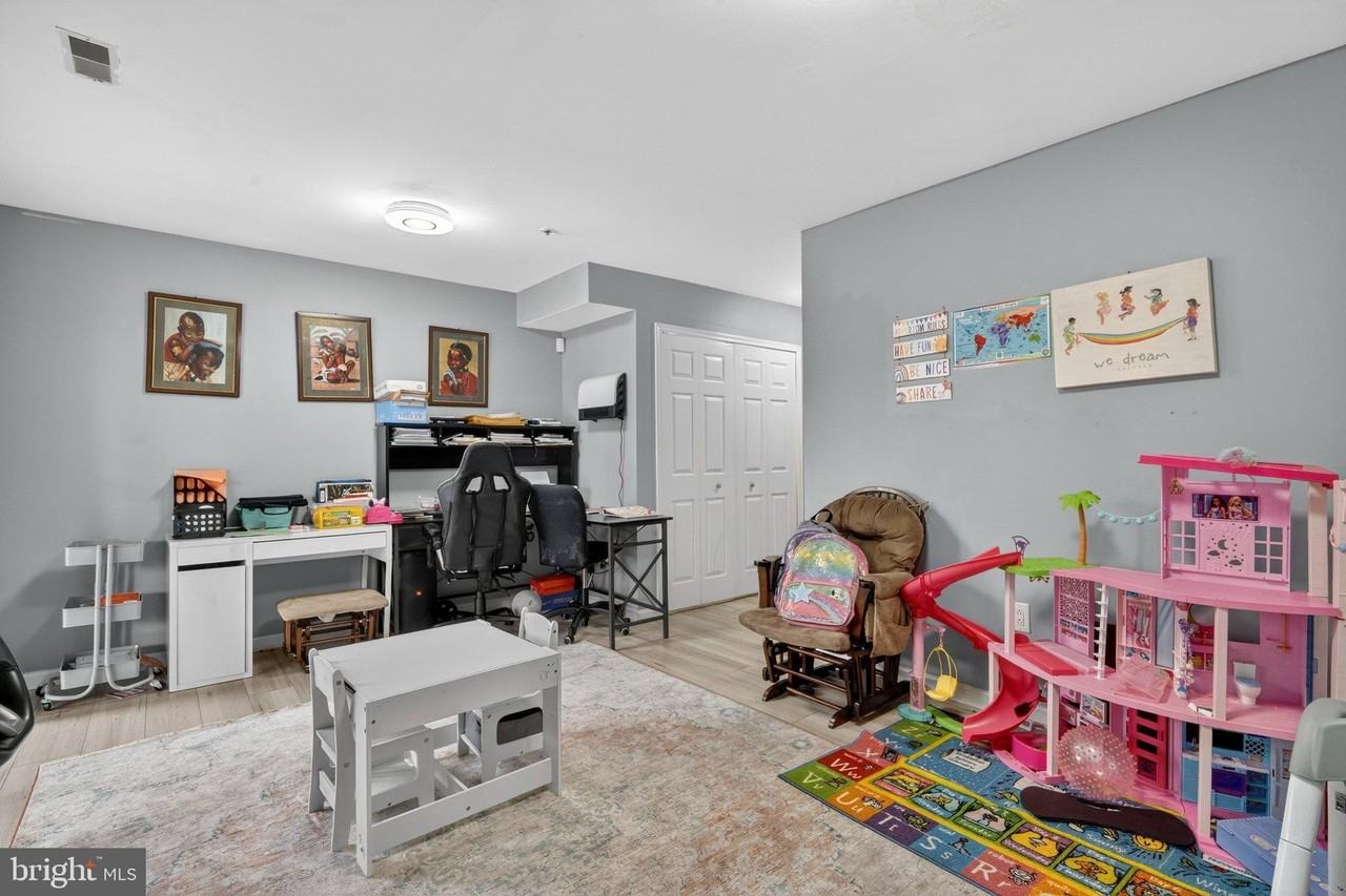 3818 Early Glow Ln - Photo 5 of 43