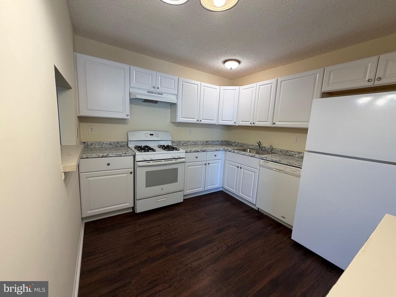 64 Mattix Run - Photo 3 of 14