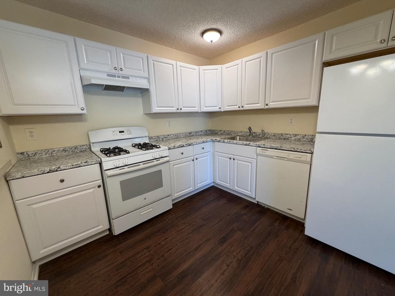 64 Mattix Run - Photo 4 of 14