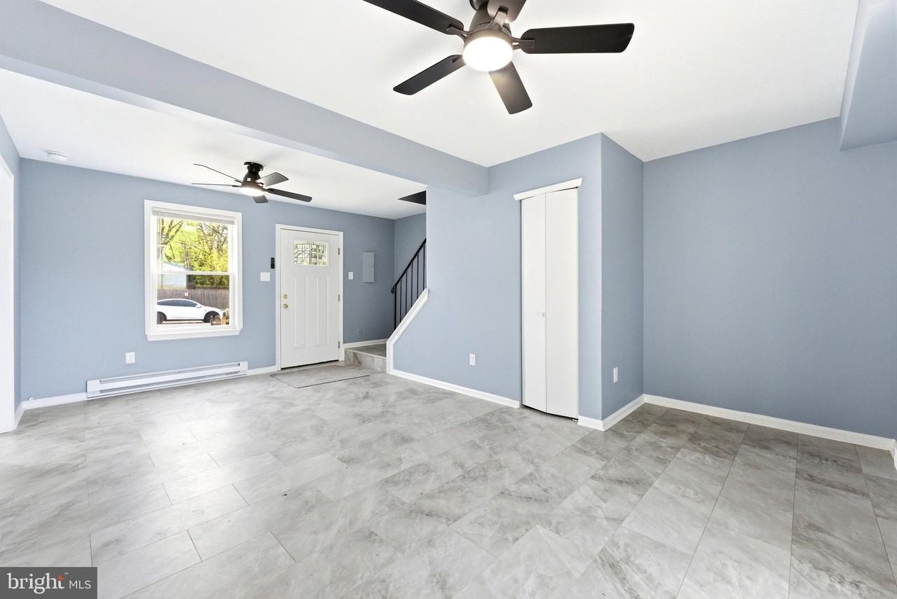 79 Edinshire Rd - Photo 2 of 20