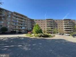 featured image of 100 West Ave #118S