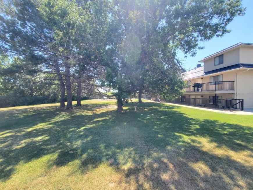 1141 28th St W - Photo 2 of 6