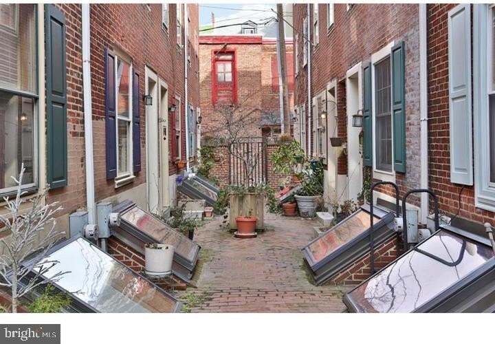 509 S Hancock St - Photo 3 of 24