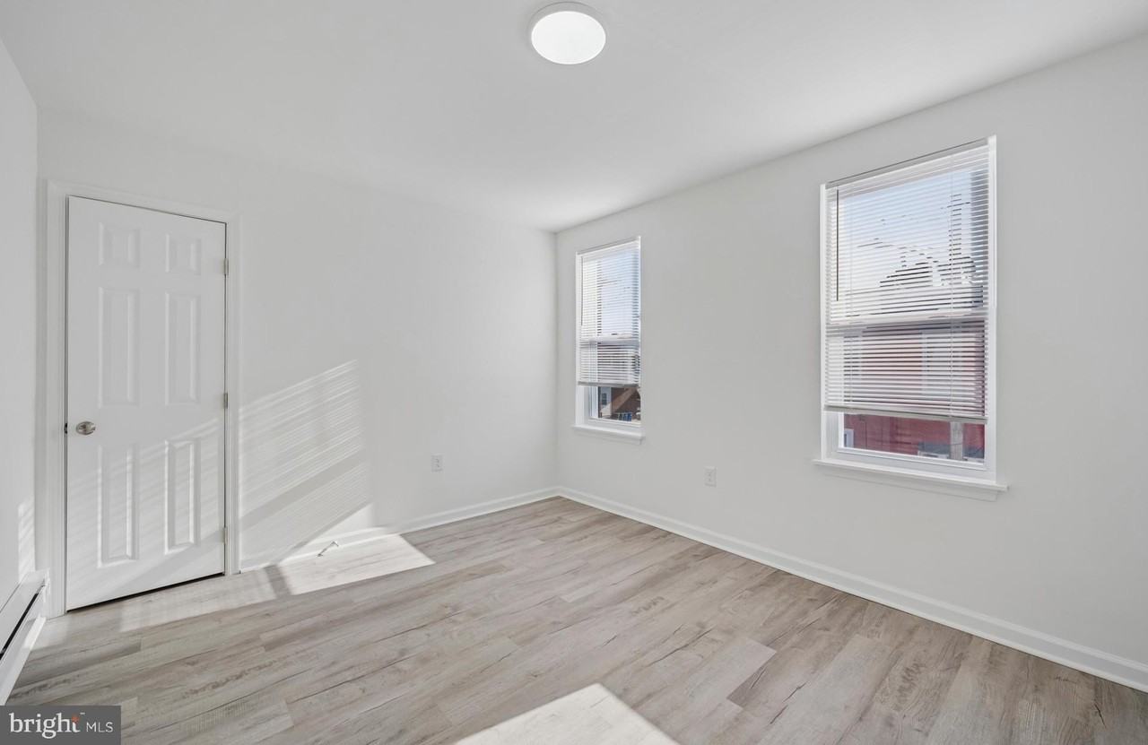 2964 N Taylor St - Photo 5 of 10