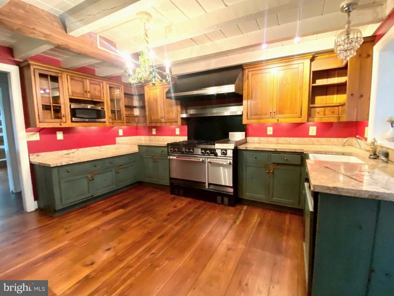 5080 Harvest Ln - Photo 6 of 19