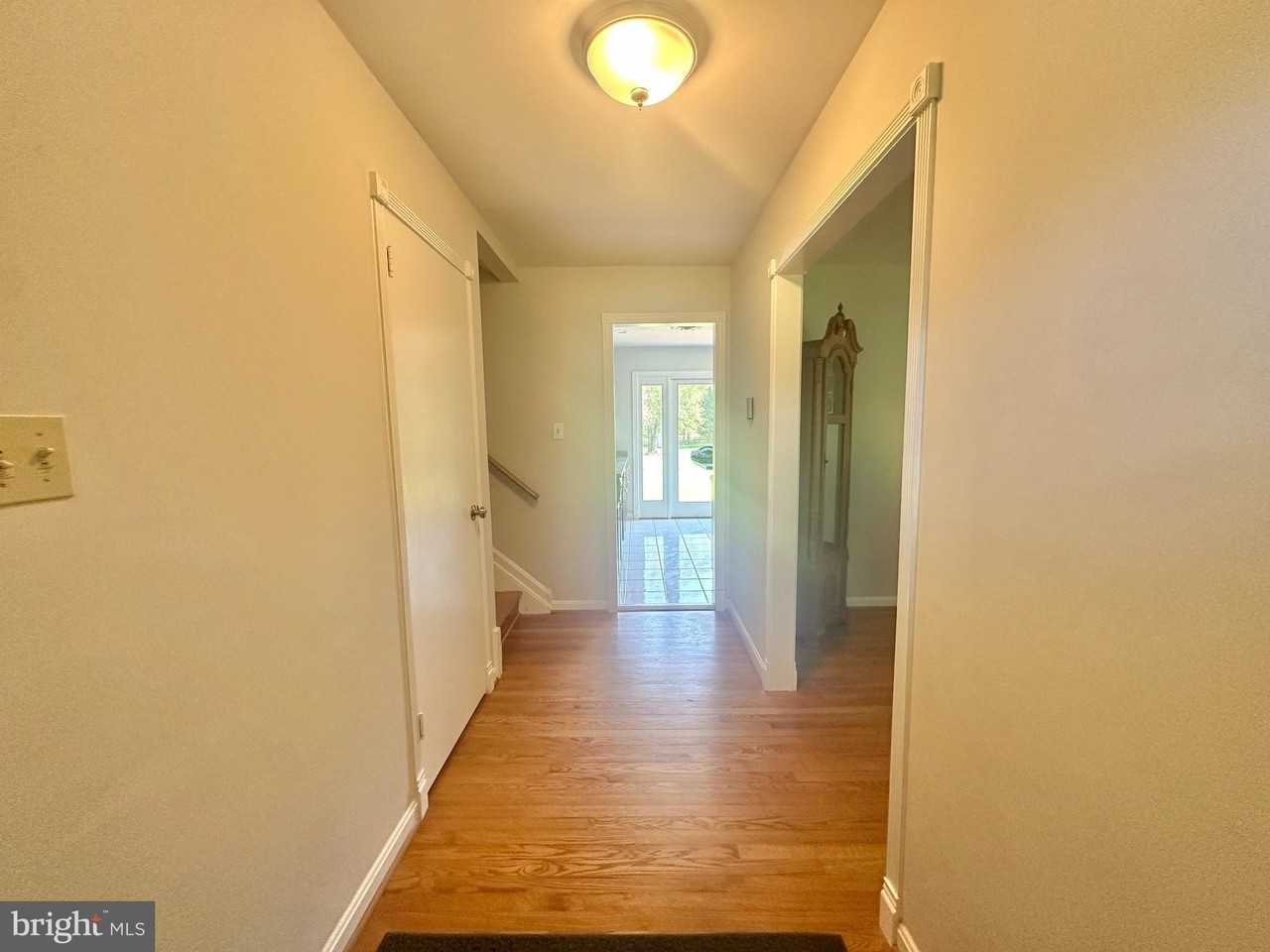 703 Kentland Dr - Photo 4 of 35