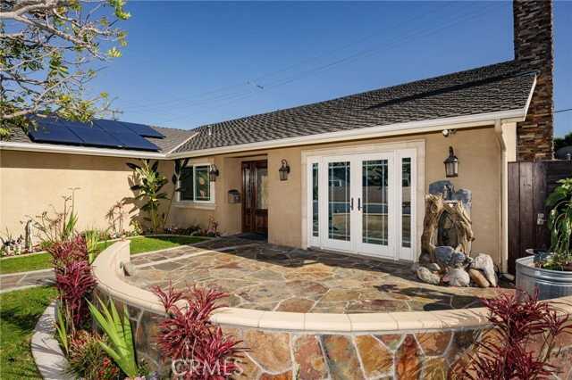 8562 Sandy Hook Dr - Photo 2 of 8