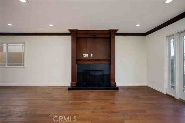 8562 Sandy Hook Dr - Photo 4 of 8