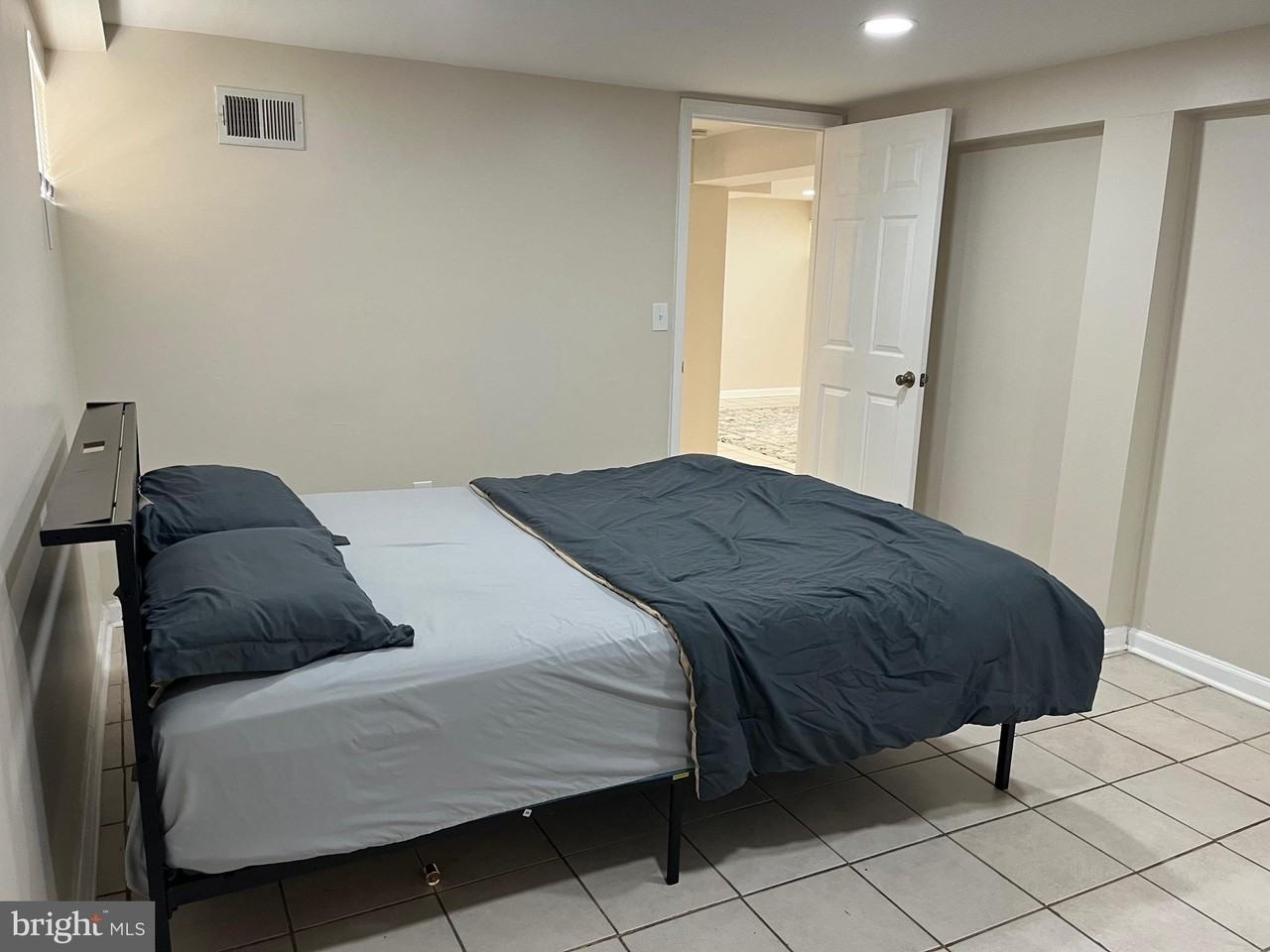 1422 E St #BS - Photo 2 of 19