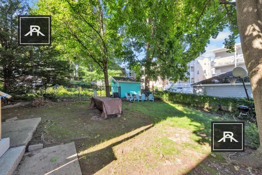 33 Champney St - Photo 7 of 10