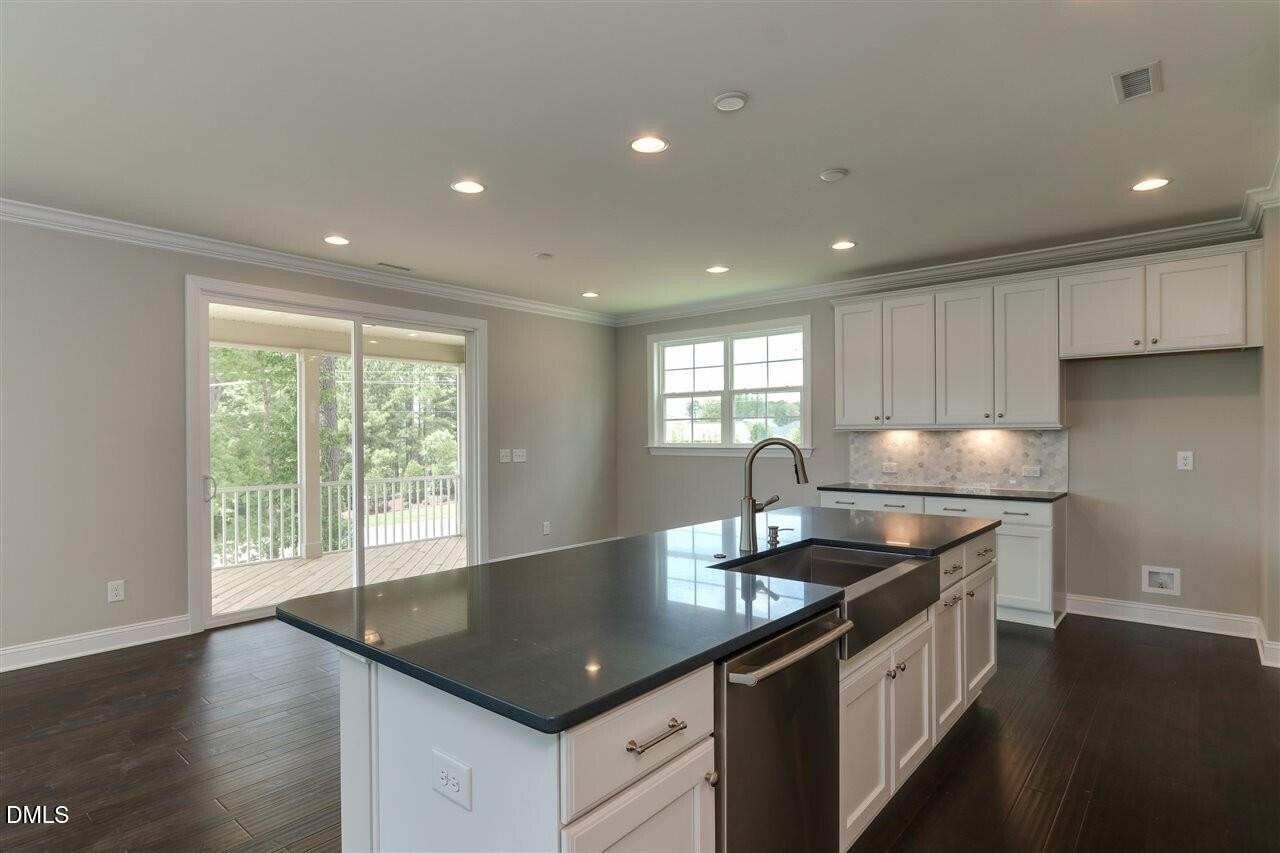 2417 Jester Dr - Photo 4 of 32