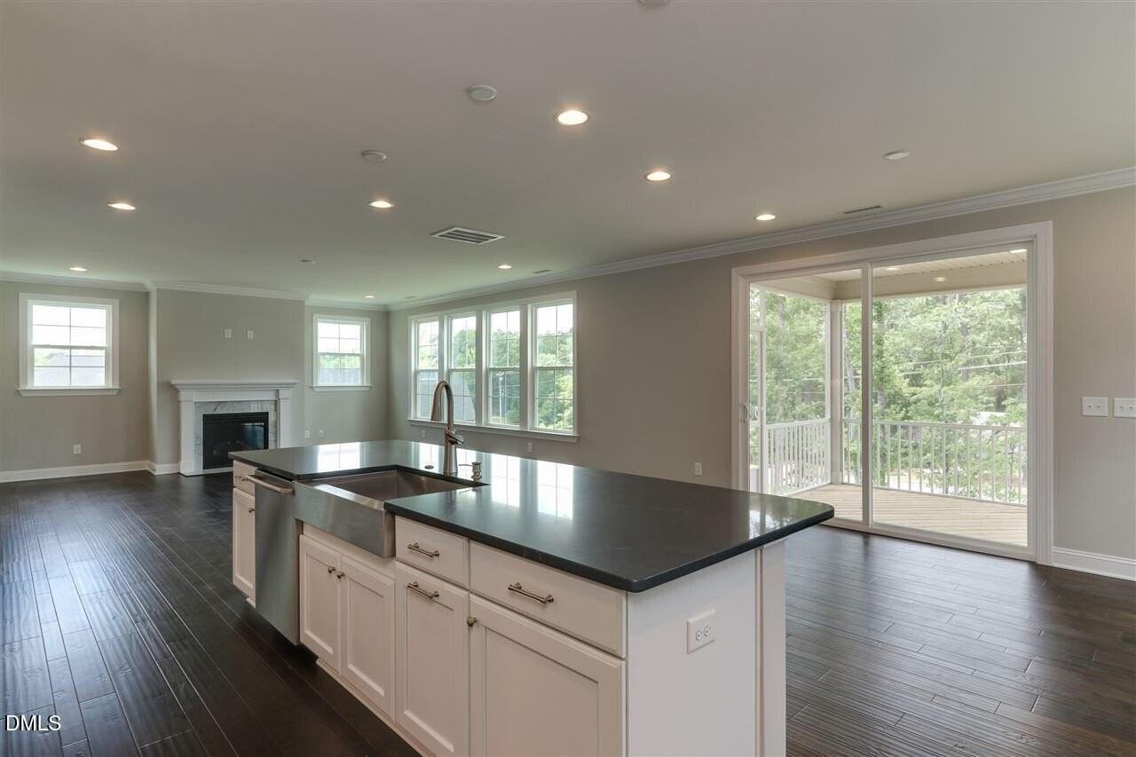 2417 Jester Dr - Photo 5 of 32