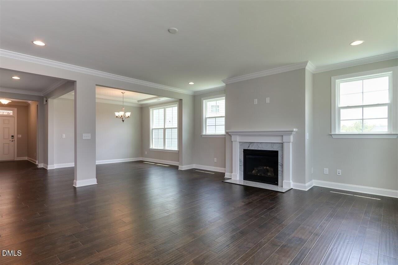 2417 Jester Dr - Photo 6 of 32